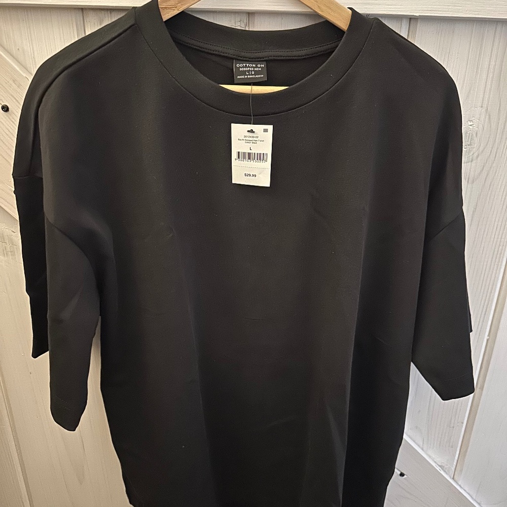 Cotton On Men’s Scoop Hem Tee